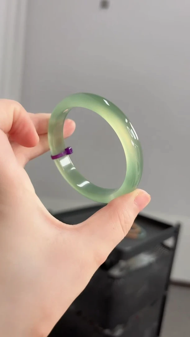 玛瑙/玉髓手镯未镶嵌58圈