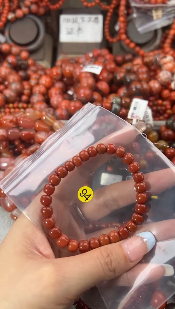 未镶嵌手串南红玛瑙6+