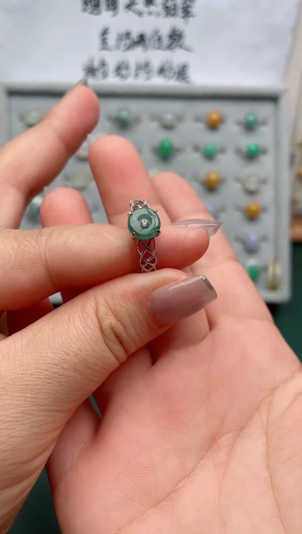 翡翠戒指银S925镶嵌.