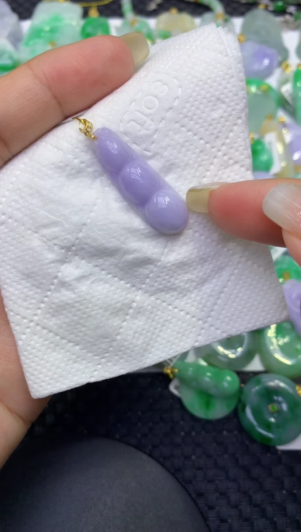 颈饰18K金镶嵌翡翠天然缅甸A货翡翠