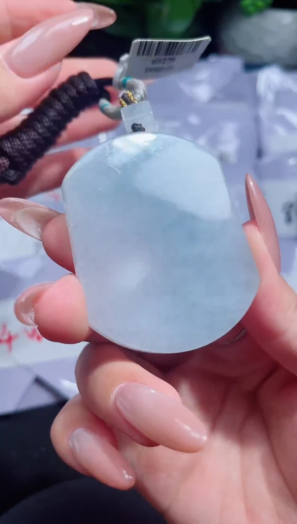 颈饰未镶嵌翡翠翡翠多样性发其一