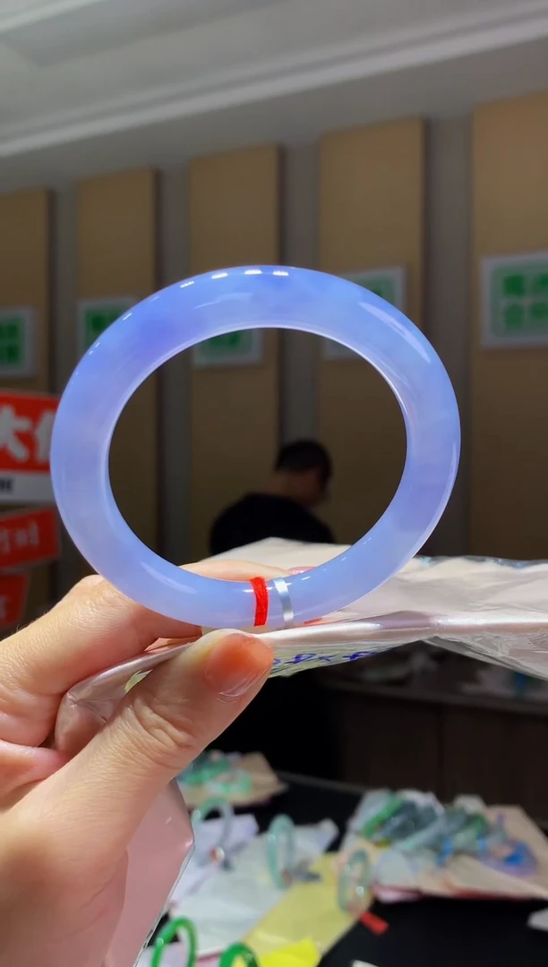 未镶嵌手镯（圆镯）翡翠- C628 圈口56.3 全款24.5万 定金2万