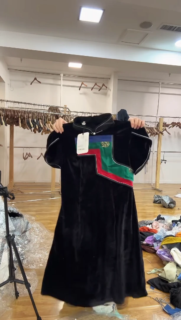 裙子  M 105斤以里