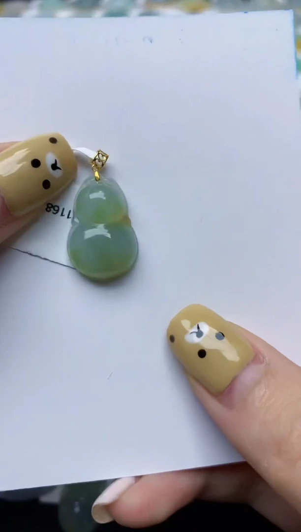 翡翠18K金镶嵌颈饰天然翡翠A货