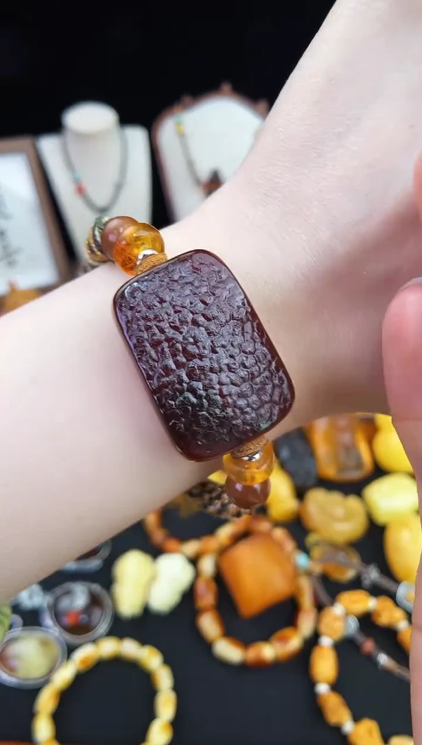 琥珀未镶嵌珠宝奇石柒月