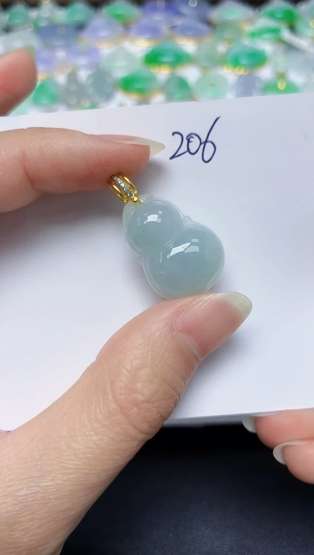 翡翠未镶嵌颈饰天然缅甸翡翠A货