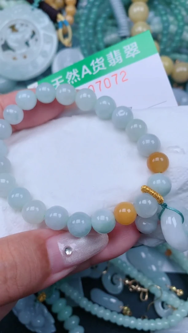 翡翠未镶嵌颈饰.0007072