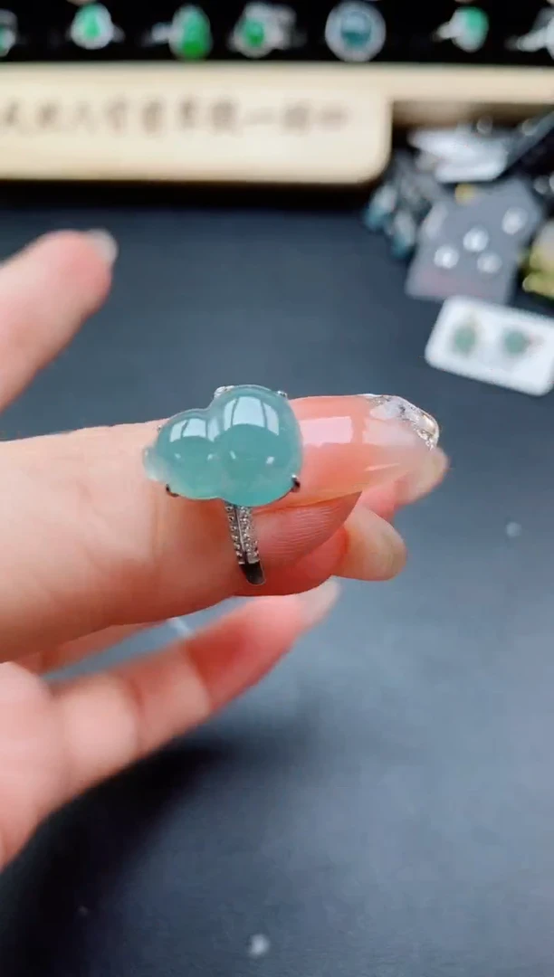 银S925镶嵌戒指翡翠1