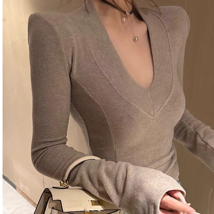 纯欲气质设计感磨毛加厚v领长袖打底衫T恤女秋冬新款修身显瘦上衣