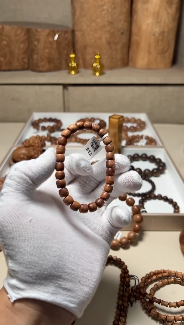 檀香木手串/手链老山檀香7/8直切横纹福利款