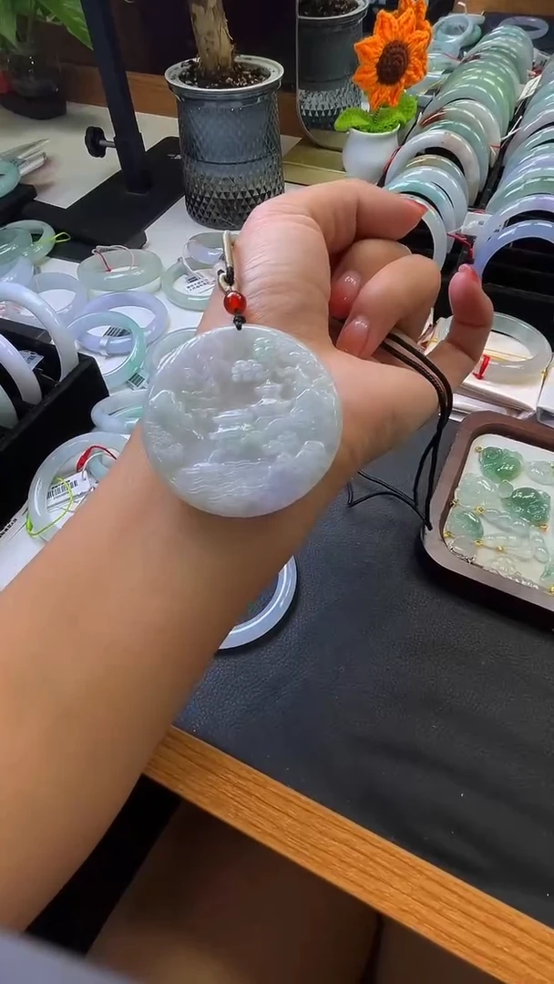 吊坠(赠链)未镶嵌翡翠A货翡翠 山水牌