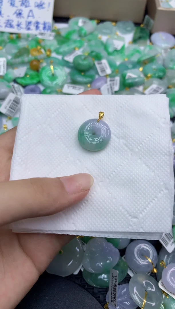 颈饰未镶嵌翡翠天然缅甸A货翡翠1