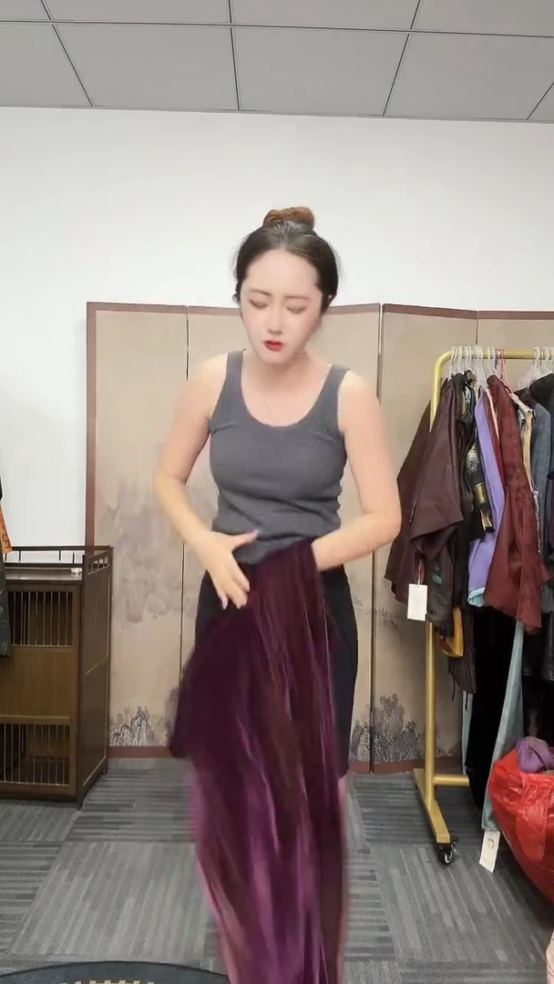 闪购紫色真丝丝绒背心裙