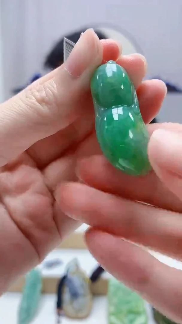 未镶嵌定制翡翠4688zm-毛货挂件13