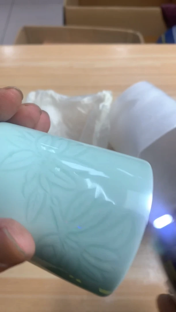 默认微瑕，no退no换，介意勿拍