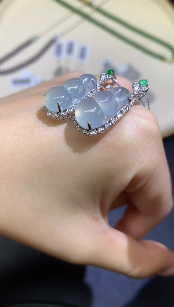 吊坠(不含链)18K金镶嵌翡翠吊坠多样性发其一A385|498