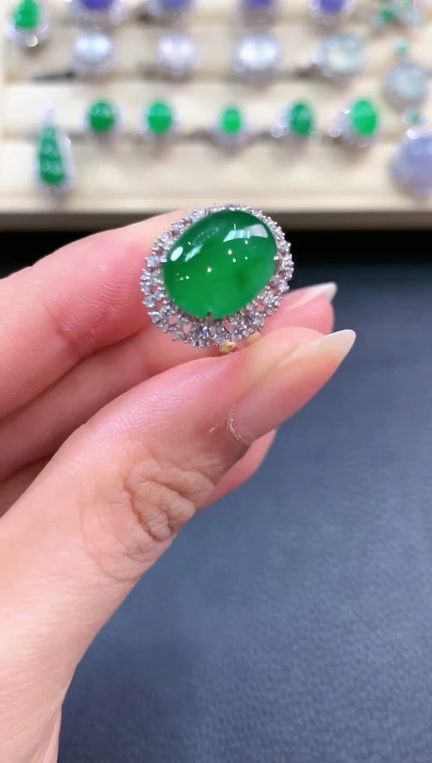 【闪购商品】翡翠戒指18K金镶嵌b158