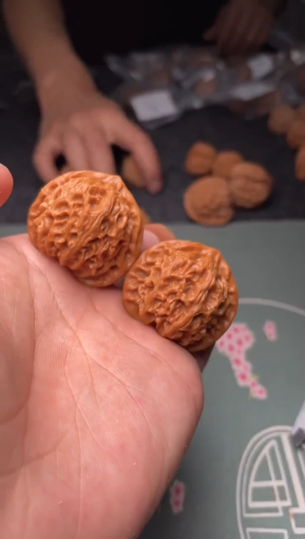 把件文玩核桃a174  宫灯 37尺