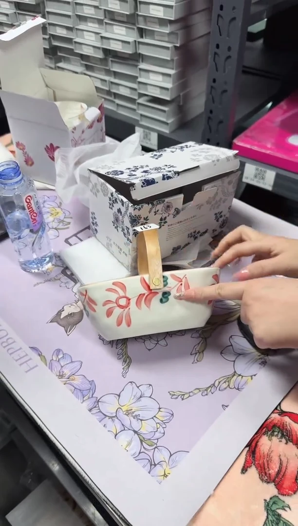 【闪购商品】小乔甄宝阁新年惊喜163