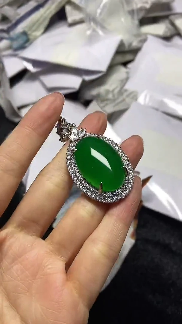 无非金属满色吊坠，所见即所得！