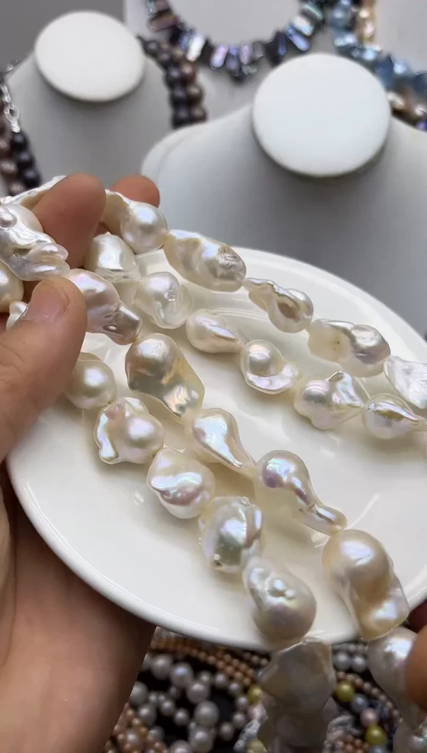 淡水珍珠钛钢颈饰1