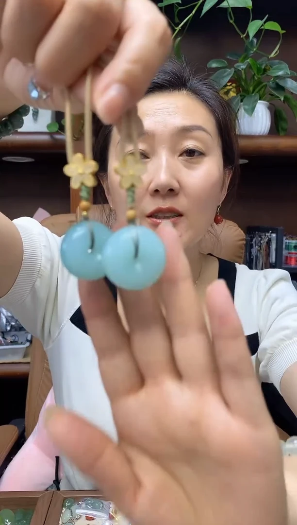 岫玉未镶嵌吊坠·多样性发货其中发一