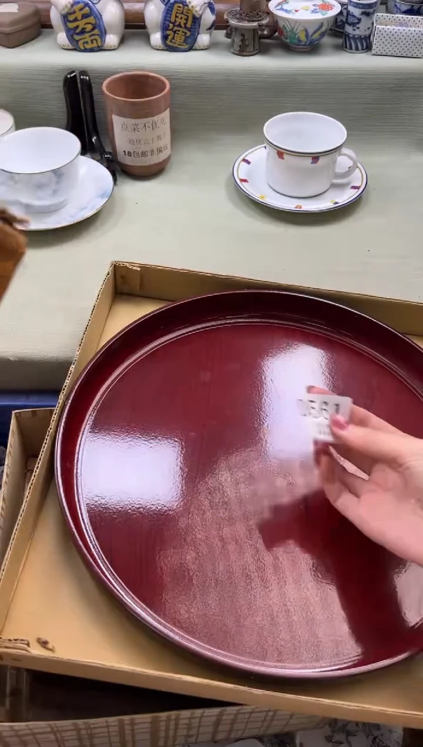 瓷片皮*虾       D561*