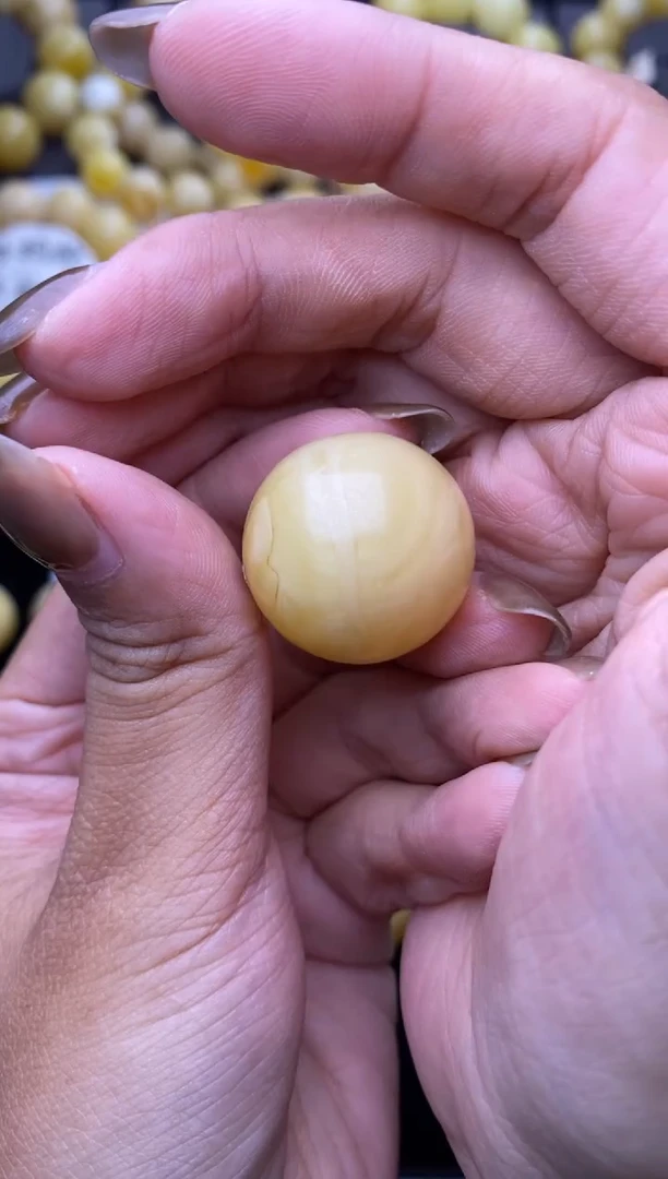 裸石琥珀未镶嵌大小姐珠宝68