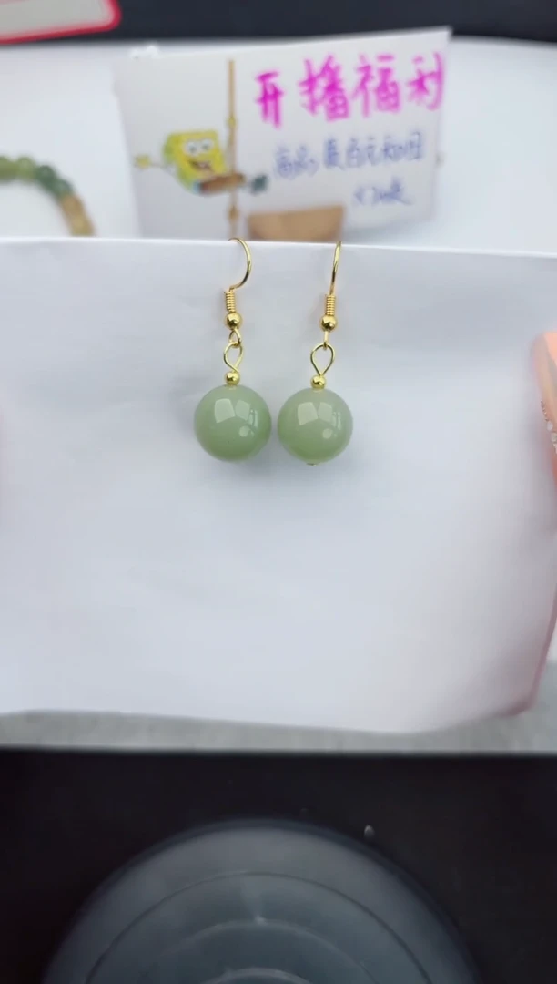 和田玉未镶嵌耳饰999嗨购微色差T耳坠