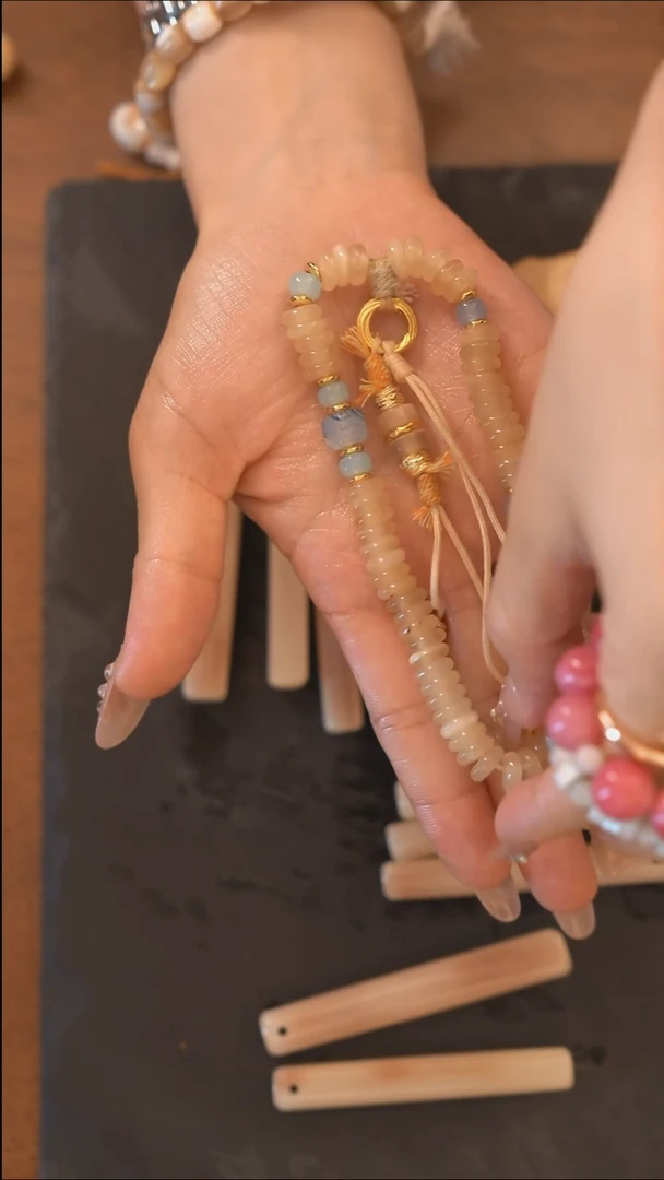 皮质非金属小冰花羊角手链