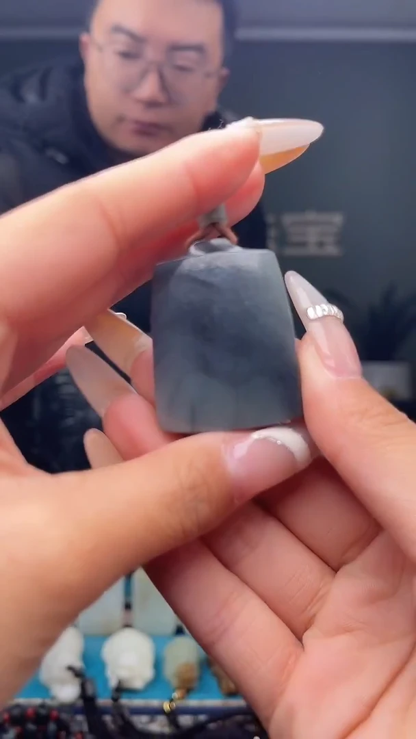 未镶嵌和田玉挂件1