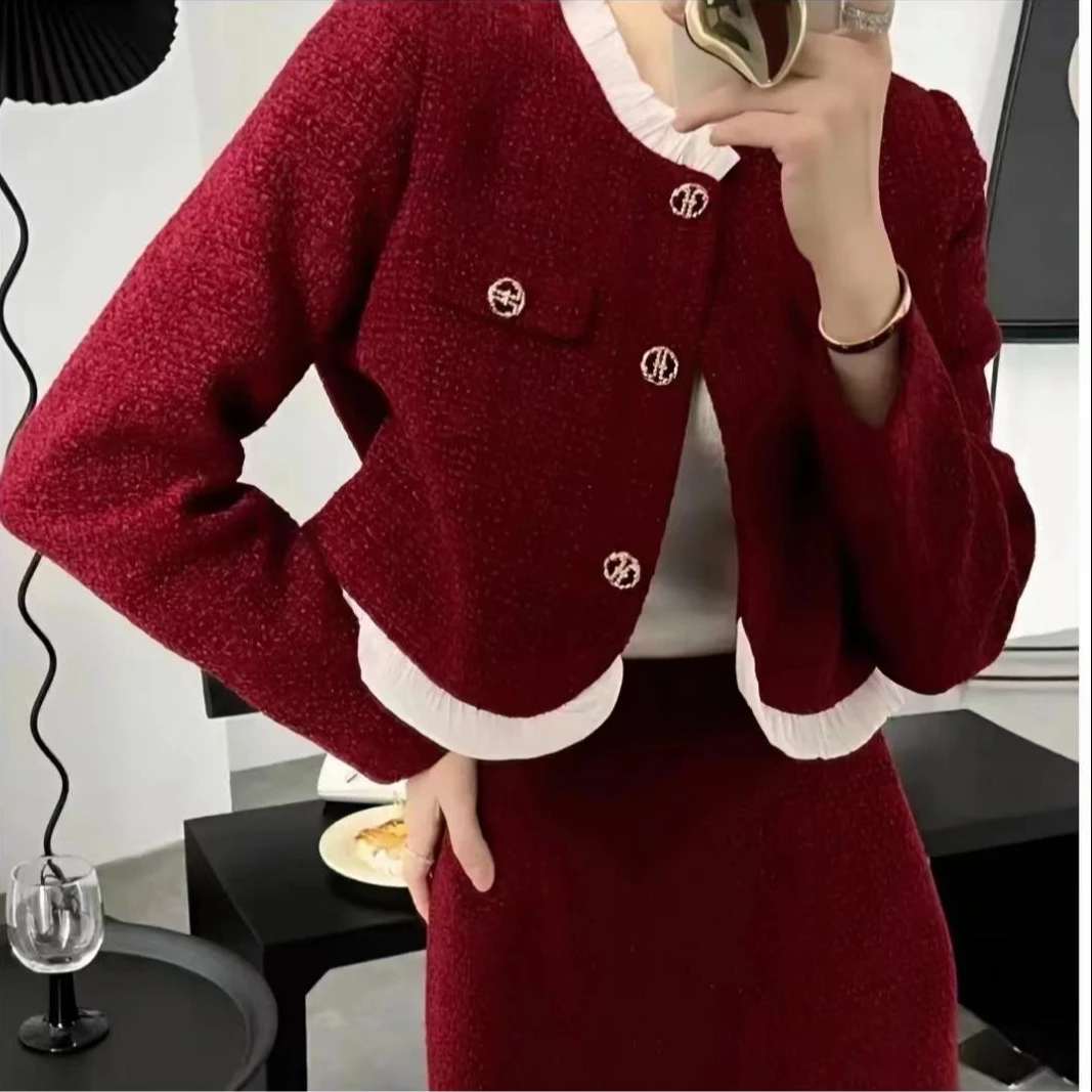 新款时尚气质小香风套装减龄洋气百搭木耳边上衣半裙两件套