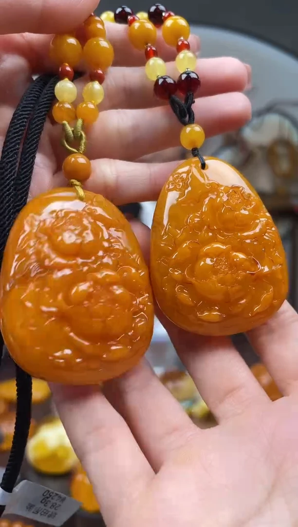 【闪购商品】琥珀裸石未镶嵌首饰 假1赔4 （多样性发货1件