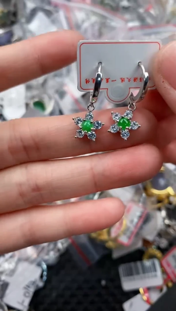 银S925镶嵌戒指翡翠888             6
