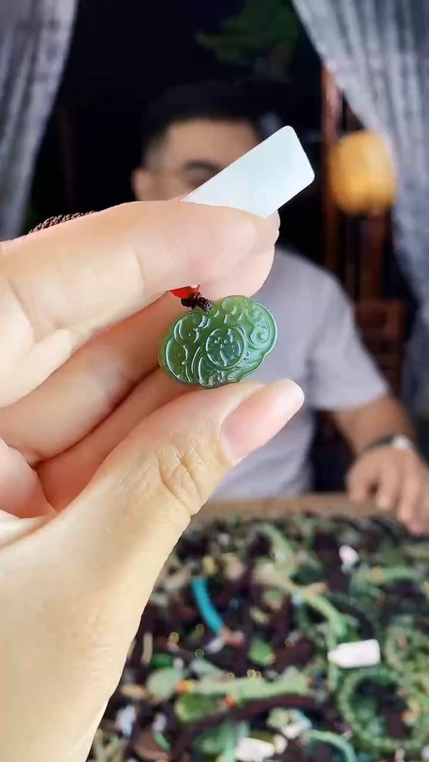未镶嵌和田玉挂件多样性发货拍一发一