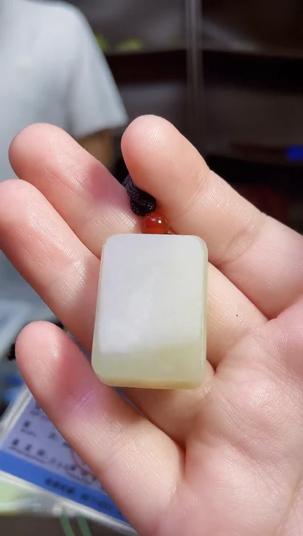 和田玉未镶嵌颈饰11