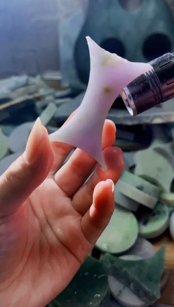 翡翠未镶嵌颈饰天然翡翠A货409