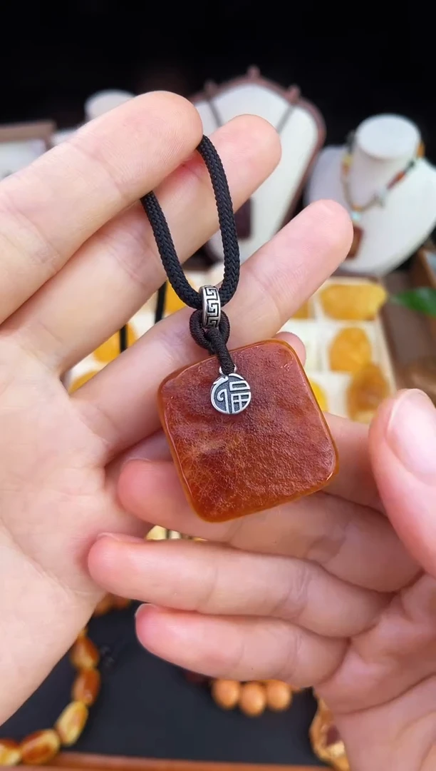 琥珀未镶嵌珠宝奇石柒月