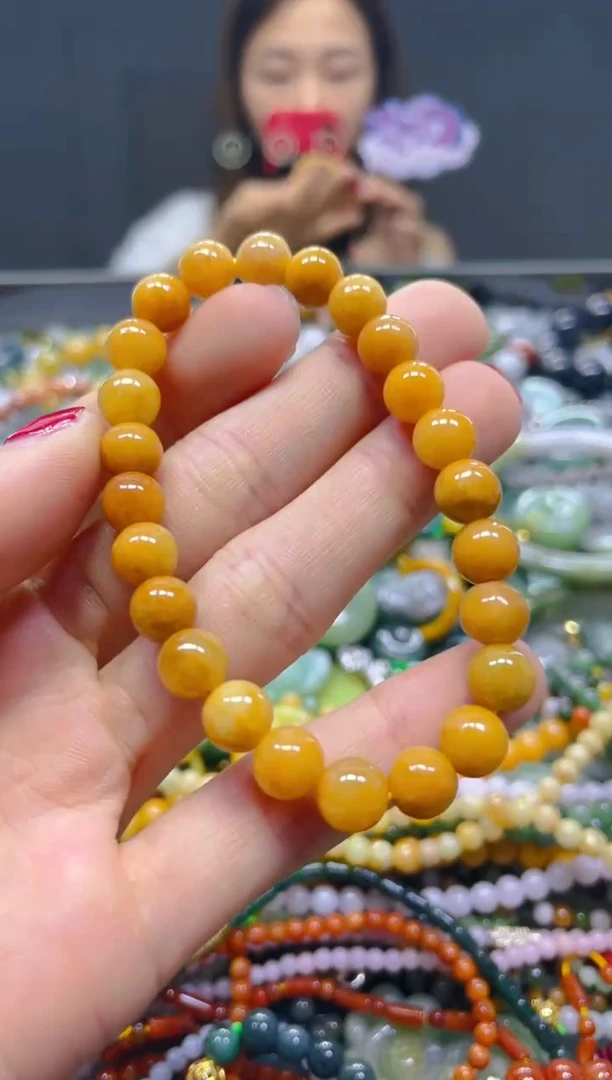 颈饰未镶嵌翡翠7MM/Q/翡翠A货，一件也是批发价