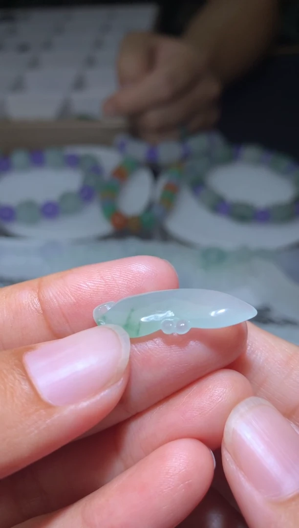 定制翡翠未镶嵌毛货