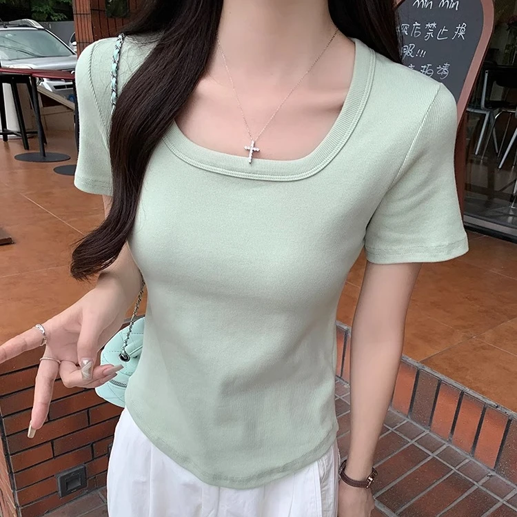豆绿色正肩短袖t恤女显瘦夏季新款薄款半袖体恤紧身修身洋气上衣
