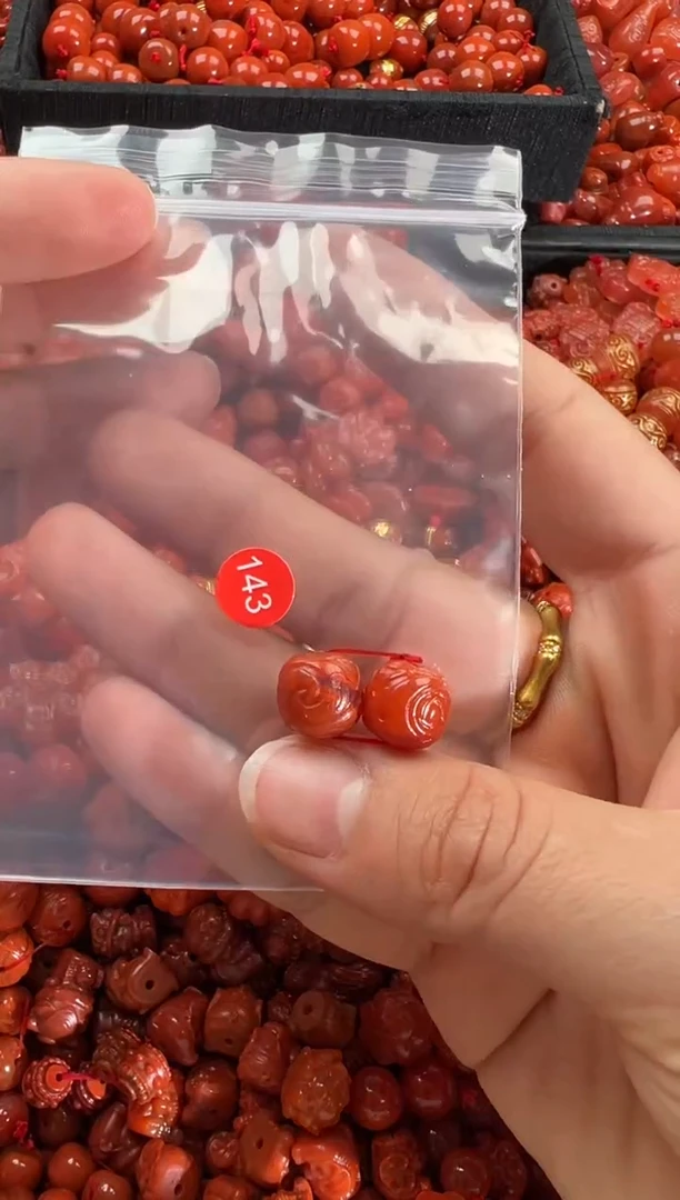【闪购商品】南红玛瑙颈饰未镶嵌1