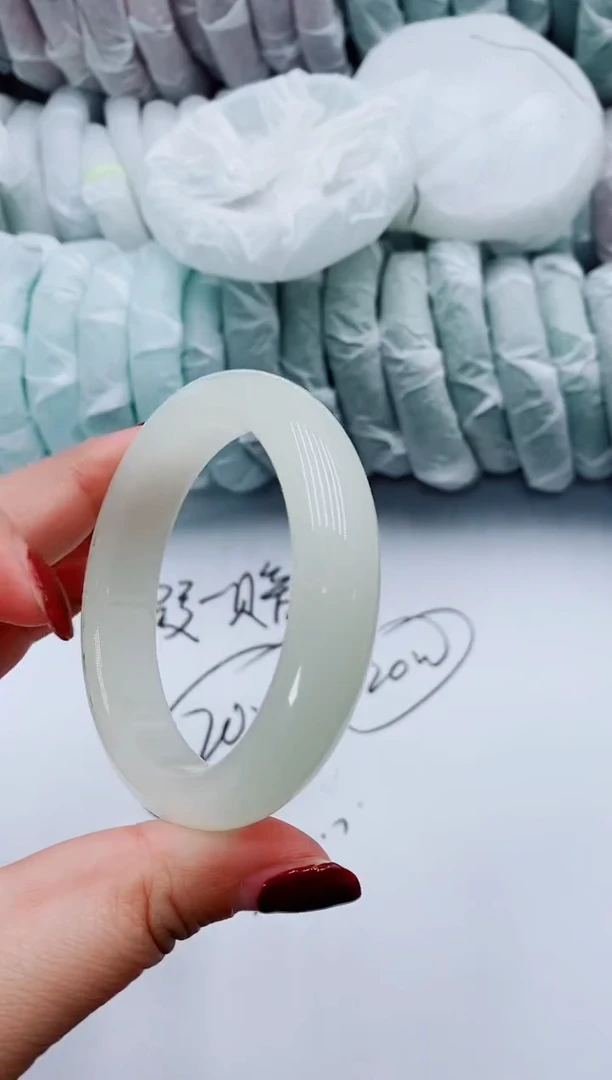 【闪购商品】石英质玉手镯未镶嵌T154-备注圈口找客服-晴