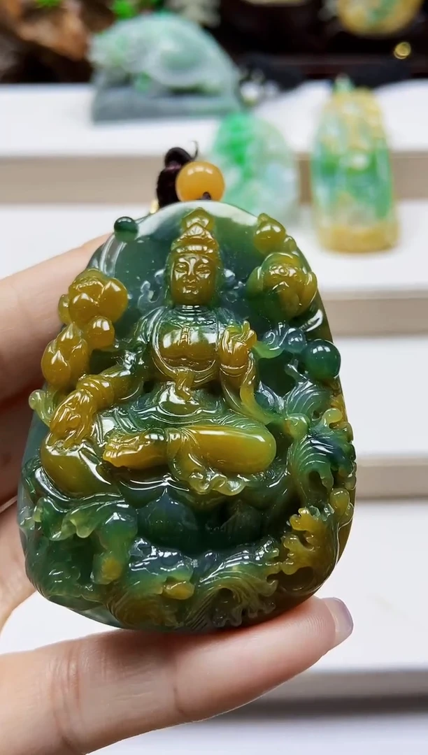 颈饰未镶嵌翡翠翡翠A货