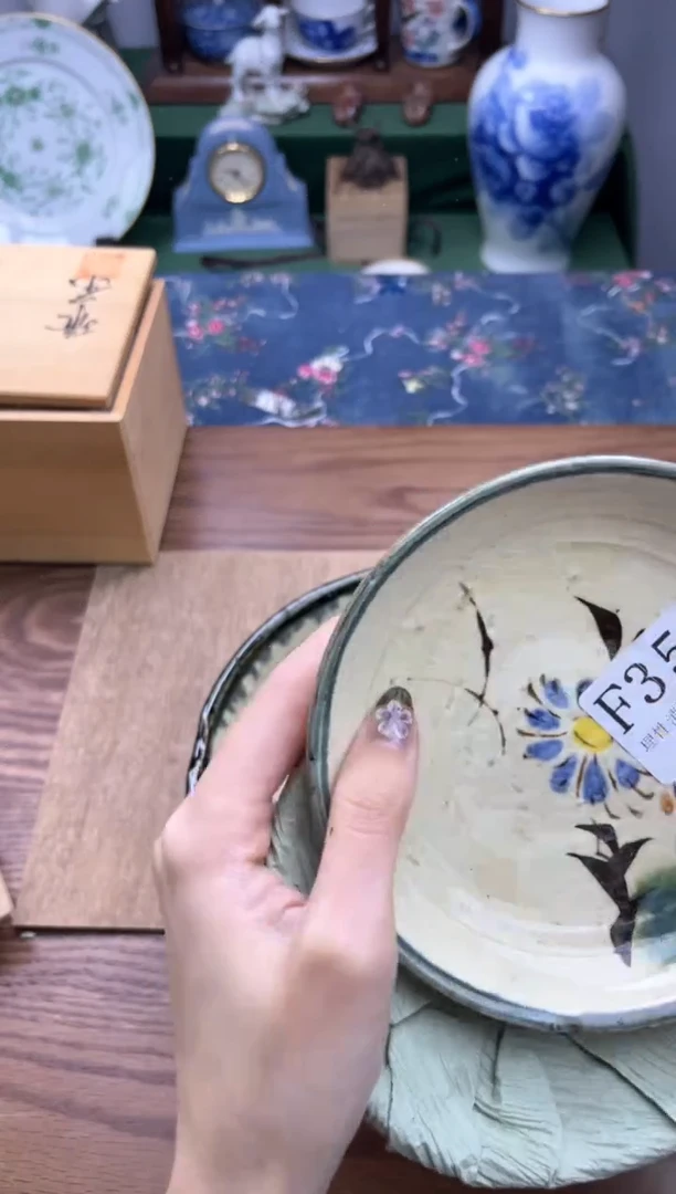 瓷片兮*       F359