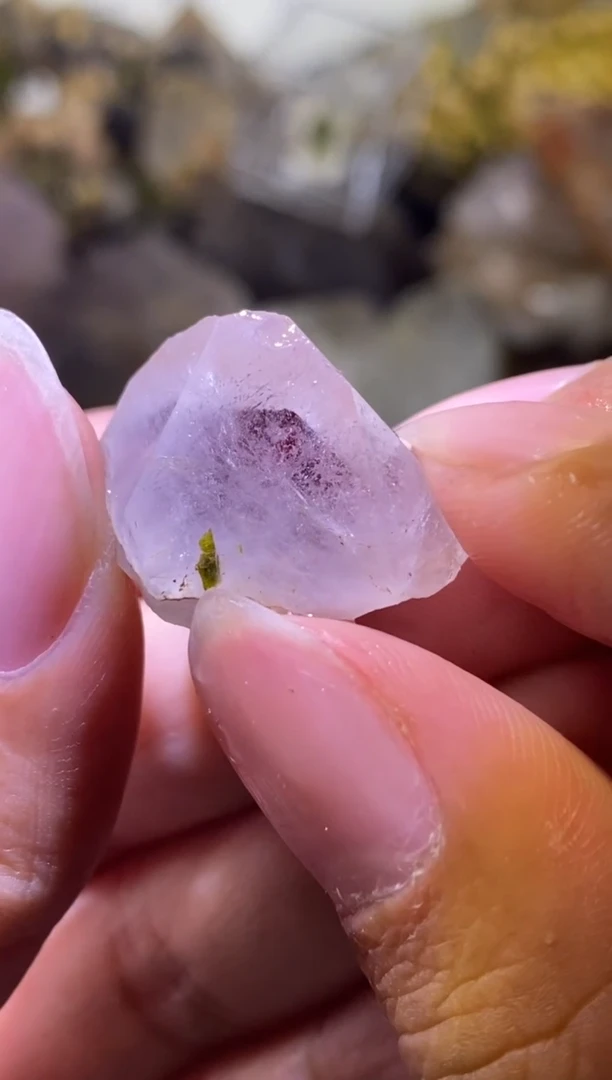 未镶嵌珠宝半成品水晶37号 金草莓红隐山花园水晶