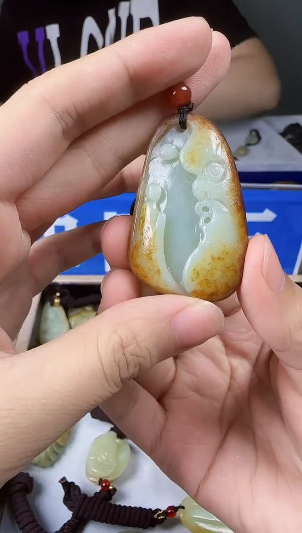 和田玉未镶嵌颈饰1