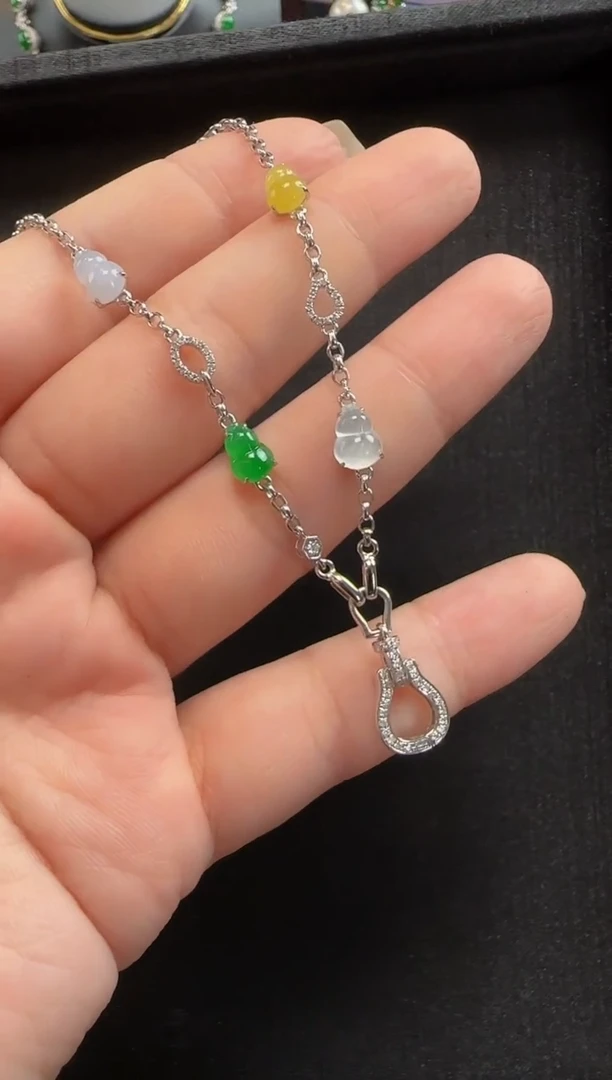 颈饰18K金镶嵌翡翠030葫芦一条