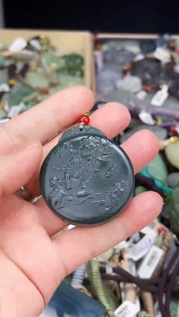 颈饰未镶嵌和田玉1