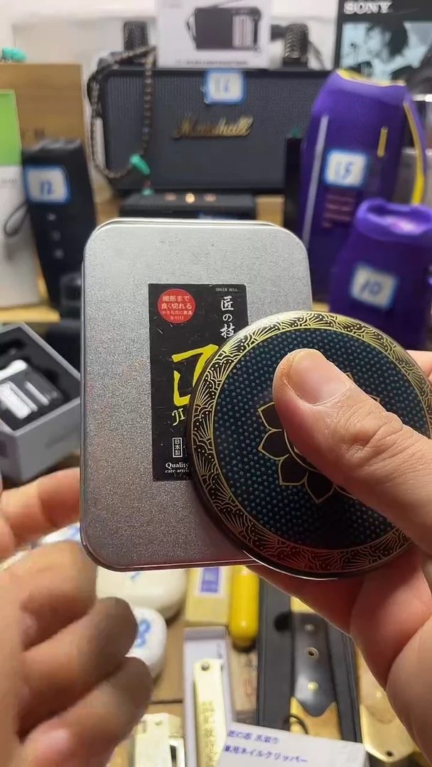 瓷片闪购商品 如图所示